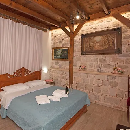 Arionos - Old Town * עיר רודוס